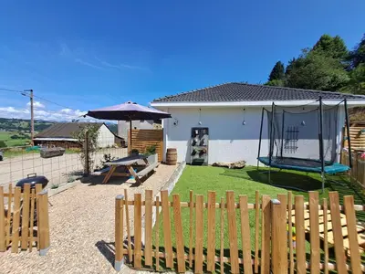 Jardin de l'établissement Gite puy Chavaroche met uniek uitzicht
