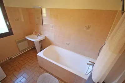Salle de bains dans l'établissement Les grangettes