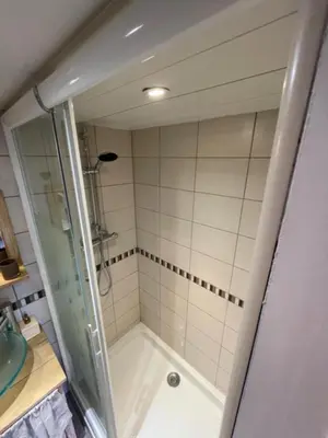 Salle de bains dans l'établissement Appartement chaleureux et cosy