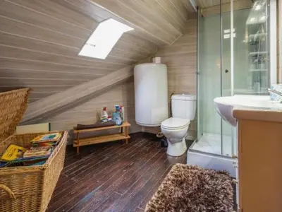 Salle de bains dans l'établissement Villa Jumelia