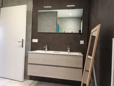 Salle de bains dans l'établissement Nouveau Le Chant des Arbres