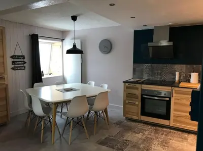 Cuisine ou kitchenette dans l'établissement Appartement spacieux au cœur du massif du Sancy
