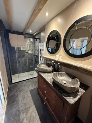 Salle de bains dans l'établissement Gîte de charme, Le Terrier