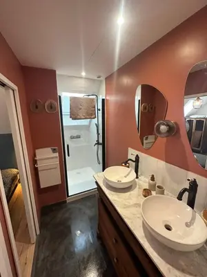 Salle de bains dans l'établissement Gîte de charme, Le Terrier