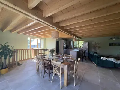 Coin salon dans l'établissement Gîte des Pierres de Barme