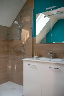 Salle de bains dans l'établissement Gîte des Pierres de Barme