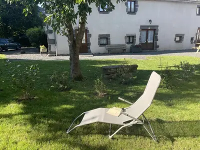 Jardin de l'établissement Gîte des Pierres de Barme