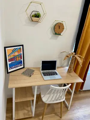 Télévision ou salle de divertissement dans l'établissement Les Halles studio unique et cosy