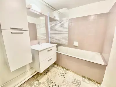 Salle de bains dans l'établissement Le Duplex, magnifique centre historique