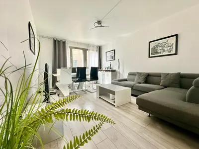 Coin salon dans l'établissement Le Montjovis, spacieux et lumineux avec garage