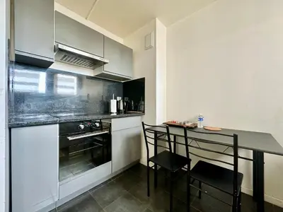 Cuisine ou kitchenette dans l'établissement Le Montjovis, spacieux et lumineux avec garage
