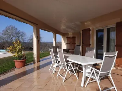 Balcon ou terrasse dans l'établissement Chez Papi à Lascaux