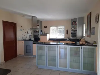 Cuisine ou kitchenette dans l'établissement Chez Papi à Lascaux