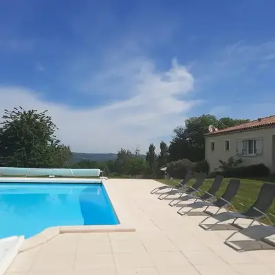 Chez Papi à Lascaux