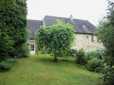 Jardin de l'établissement Maison périgourdine familiale proche sites préhistoriques - FR-1-616-291