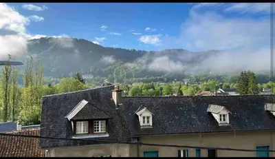 Vue générale sur la montagne ou vue sur la montagne depuis la maison de vacances