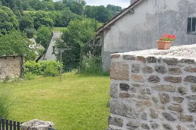 Jardin de l'établissement Maison la Taissotine
