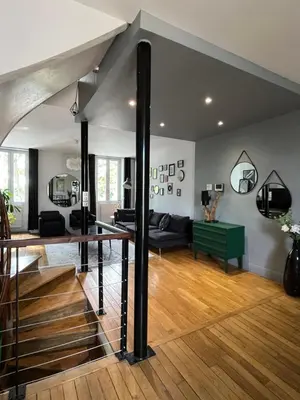 Coin salon dans l'établissement Duplex de charme en centre ville avec terrasse