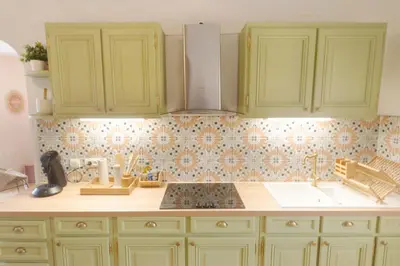 Cuisine ou kitchenette dans l'établissement La Petite Maison du Périgord