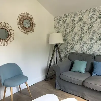 Le Nid des Fées appartement T3 rénové accès jardin