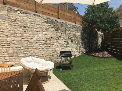 Jardin de l'établissement Maison familiale au cœur du Lot
