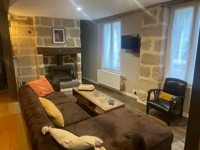 Télévision ou salle de divertissement dans l'établissement appartement de charme centre historique de Brive