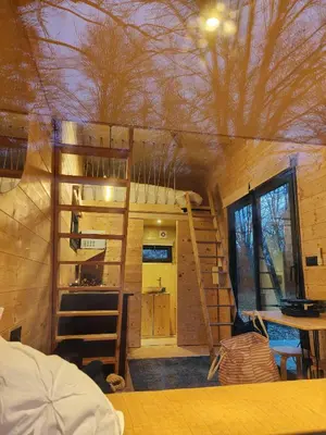 Coin salon dans l'établissement Moose home Tiny house AMBUR