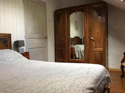 Un ou plusieurs lits dans un hébergement de l'établissement Au coeur du Périgord noir, gîte 6 pers, vue panoramique, proche Sarlat