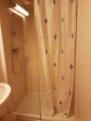Salle de bains dans l'établissement Gite de France Rosalie