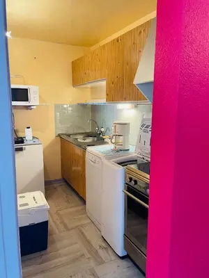 Cuisine ou kitchenette dans l'établissement Les Longes