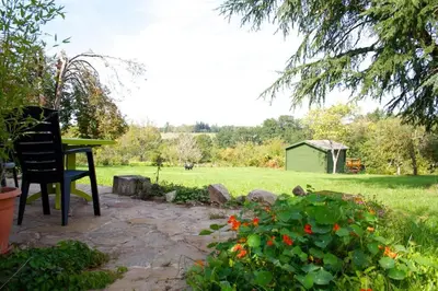 Jardin de l'établissement The Piggery, charming converted stone gite