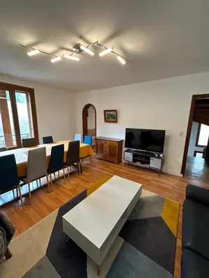Télévision ou salle de divertissement dans l'établissement Villa Janchrisma MontDore 11pers