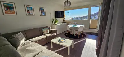 Vue générale sur la montagne ou vue sur la montagne depuis l'appartement
