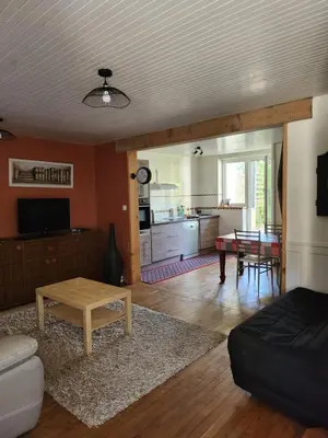 Télévision ou salle de divertissement dans l'établissement la maison de Jade