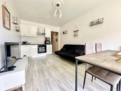 Cuisine ou kitchenette dans l'établissement Le Péri T2 entièrement rénové avec balcon
