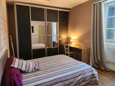 Un ou plusieurs lits dans un hébergement de l'établissement la chambre de Jeremy