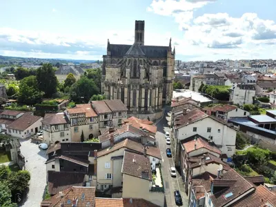 Vue générale sur Limoges ou vue de la ville depuis l'appartement