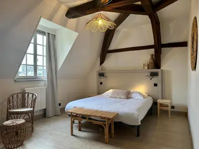 Un ou plusieurs lits dans un hébergement de l'établissement Château de la Borde à Ussel, centre-ville, proche autoroute A89