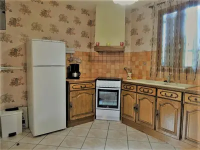 Cuisine ou kitchenette dans l'établissement Gite les Pins - lesgitesdeshautsdevialot en perigord