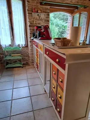 Cuisine ou kitchenette dans l'établissement GITE DE CHOUVERT VERDIER Marie