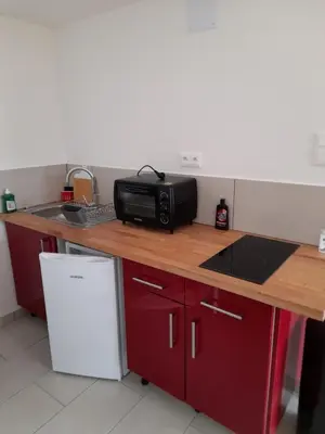 Cuisine ou kitchenette dans l'établissement Vendredi by Creusoé