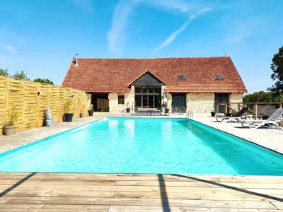 Piscine de l'établissement Le domaine du Quercy ou située à proximité