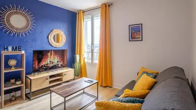 Coin salon dans l'établissement Bleu Nuit - Welc'Home