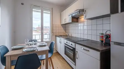 Cuisine ou kitchenette dans l'établissement Bleu Nuit - Welc'Home