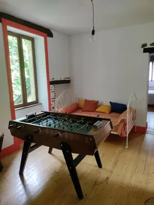 Coin salon dans l'établissement Moulin du pont rouge