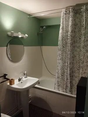 Salle de bains dans l'établissement Proches des pistes F2 36m2 4-6 pers 2 étoiles
