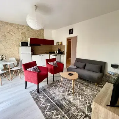 Le Clos des Baleines RDC avec jardin et 1 place de parking privée dans un garage