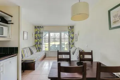 Cuisine ou kitchenette dans l'établissement Résidence Les Belles Rives - maeva Home - Appartement 2 Pièces 5 Personnes - Confort MAE-5614