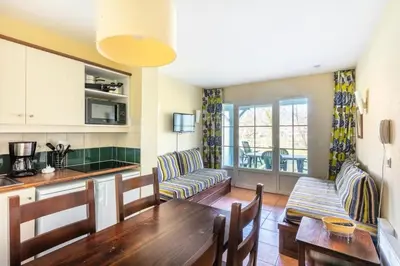 Cuisine ou kitchenette dans l'établissement Résidence Les Belles Rives - maeva Home - Appartement 2 pièces 5 personnes - Confort MAE-2324