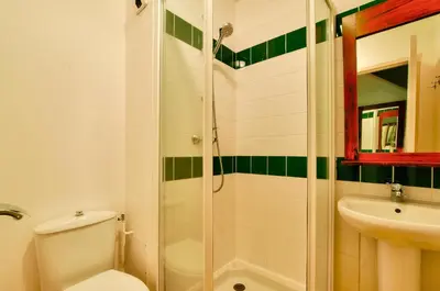 Salle de bains dans l'établissement Résidence Les Belles Rives - maeva Home - Appartement 2 pièces 6 personnes - Sélection MAE-2484